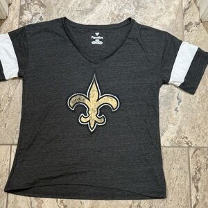 Like New Size Medium Fanatics Saints Black and Gold T-Shirt